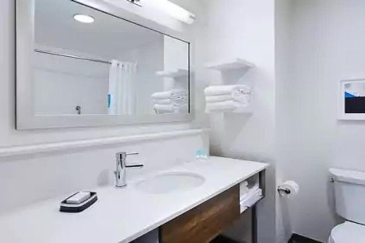 Hampton Inn By Hilton Wabash Buitenkant foto